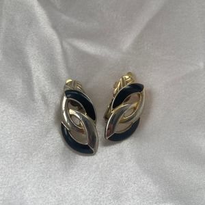 Signed Trifari Gold & Black Enamel Chain Clip On Earrings